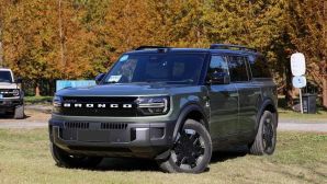 Ford Bronco đăng ký tại Việt Nam: Kích thước ngang Everest, chung DNA với Territory