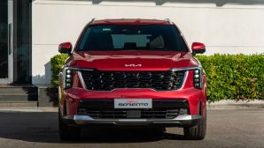 Kia Sorento bung ưu đãi khủng hạ giá lăn bánh cuối tháng 1/2026, đại chiến Ford Everest và Fortuner