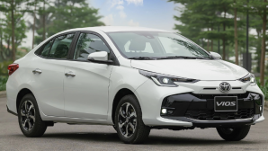Trước Tết, Toyota mạnh tay ưu đãi: Vios, Yaris Cross, Alphard ‘hạ nhiệt’, giảm tới 200 triệu đồng