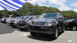 Toyota Vios, Corolla Cross, Xpander 'khan' xe mới: Thị trường ô tô cũ sôi động trở lại cận Tết 2026