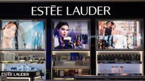 Nhiều người 'tá hỏa' khi Estée Lauder bị phạt gần 14 tỷ đồng vì bán mỹ phẩm chứa 'hóa chất vĩnh cửu'