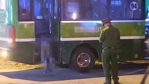 Hiện trường xe máy va chạm với xe buýt, thanh niên 23 tuổi bị hất văng tử vong tại chỗ, nguyên nhân ám ảnh