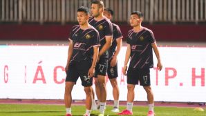 Đội bóng V.League 'ngàn cân treo sợi tóc', chốt phương án ứng phó với yêu cầu của VFF