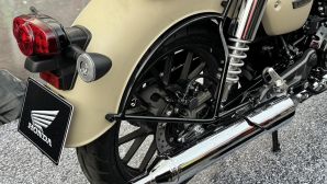 Tin xe máy 9/2: Honda ra mắt ‘huyền thoại côn tay’ mới đẳng cấp vượt thời gian, có phanh ABS, giá rẻ