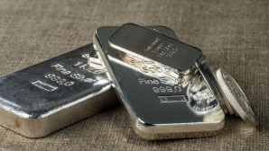 Giá bạc hôm nay 11/2: Bạc trong nước đồng loạt tăng, thị trường còn nhiều biến số