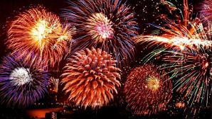 Đón Giao thừa tại Hồ Hoàn Kiếm: Gửi xe miễn phí ở đâu để tránh bị phạt?