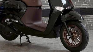 Tin xe máy 15/2: ‘Vua xe ga’ 125cc mới của Honda về đại lý giá 46 triệu đồng, hút khách hơn SH Mode