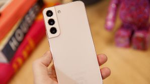 6 triệu đồng đừng mua iPhone, chọn ngay mẫu Android này cấu hình ngon hơn hẳn, màn hình siêu mượt, chiến game thần sầu