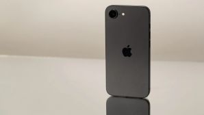 iPhone 17e ra mắt, iPhone 16e trở thành món hời, nhỉnh 10 triệu đồng nhưng cấu hình mạnh bát ngát, ăn đứt iPhone 17