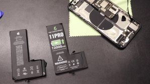 SỐC: iPhone pin 12.000mAh đã xuất hiện, điện thoại Android Trung Quốc phải lé mắt, pin xài 3 ngày chưa hết