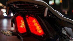 Tin hot 20/2: Quên Honda Winner R đi, Suzuki ra mắt 'vua côn tay' mới xịn như Yamaha Exciter, giá rẻ