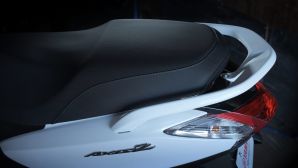 Tin xe hot mùng 4 Tết: Yamaha ra mắt ‘vua xe ga’ 125 mới đẹp át vía Honda SH Mode, giá 39 triệu đồng