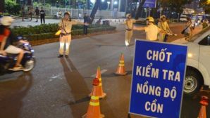 Báo chốt nồng độ cồn trên mạng, tưởng giúp bạn bè nhưng có thể ‘bay’ chục triệu