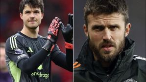 HLV Michael Carrick đối diện bài toán khó, Senne Lammnes nguy cơ 'bật bãi' tại Manchester United