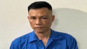 Cuồng ghen vì bị chia tay, gã đàn ông 52 tuổi đâm trọng thương bạn gái, hé lộ lời khai lạnh người