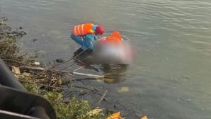 Bí ẩn thi thể nam giới đi giày thể thao tử vong nhiều ngày dưới chân cầu sông Hàn