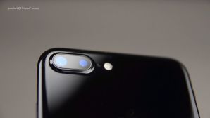 Nhìn lại chiếc iPhone của 10 năm trước, chơi lại vẫn đầy cảm xúc, thiết kế đẹp hơn cả iPhone thế hệ mới