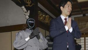 Nhật Bản trình làng ‘nhà sư robot’ tích hợp AI, có thể tư vấn tâm linh cho con người