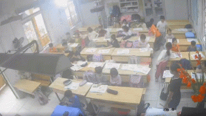 Diễn biến nóng vụ giáo viên chủ nhiệm bắt gần 40 học sinh liếm đất do lớp chưa được vệ sinh sạch sẽ