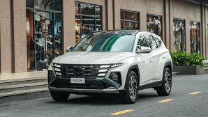 ‘Gạt giò’ Mazda CX-5 và Honda CR-V, Hyundai Tucson giảm giá lăn bánh cuối tháng 2/2026 xuống cực rẻ