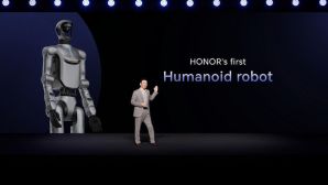 Nổi bật nhất tại MWC 2026: HONOR giới thiệu HONOR Robot Phone
