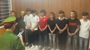 Khởi tố 13 thanh niên ép xe, truy đuổi khiến 1 người vô tội thiệt mạng, kẻ duy nhất đang bỏ trốn là ai?