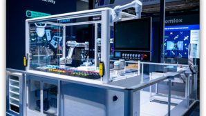  Qualcomm mang AI công nghiệp và kết nối 5G riêng đến mô hình nhà máy của Siemens tại MWC Barcelona