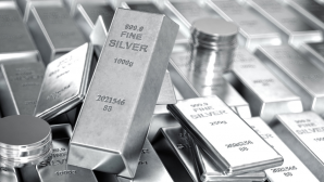 Ngắt mạch bán ròng 4 phiên, quỹ bạc lớn nhất thế giới quay lại mua mạnh