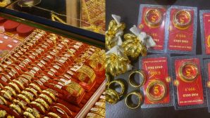 Giá vàng bật tăng trở lại sau cú giảm sâu, chênh lệch trong nước và quốc tế tiềm ẩn rủi ro cho nhà đầu tư