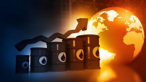 Giá dầu có thể vượt 100 USD/thùng, VNDirect cảnh báo lạm phát Việt Nam lên 4,5%