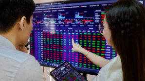 Phiên 5/3: Tăng nóng rồi đảo chiều, loạt cổ phiếu dầu khí giảm sâu cuối phiên