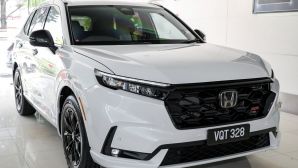 Honda CR-V phiên bản 2026 chính thức ra mắt: Thiết kế đẹp long lanh, nâng cấp công nghệ, giá hấp dẫn