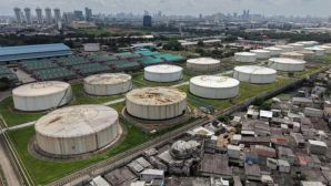 Chiến sự Trung Đông tác động nguồn cung xăng dầu châu Á, giá dầu biến động, nhiều nước lo thiếu nhiên liệu