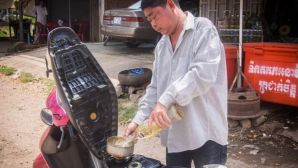 Giá xăng tại một quốc gia tăng mạnh khi phụ thuộc hoàn toàn nhập khẩu, thị trường dầu mỏ Trung Đông biến động