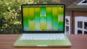 CEO ASUS ‘sốc’ vì MacBook Neo 599 USD: Laptop giá rẻ của Apple khiến cả ngành PC phải lo lắng