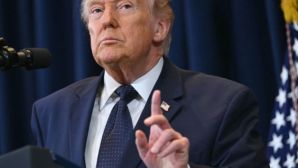 Tehran đáp trả 'cực rắn' khi Mỹ nói Iran 'bên bờ đầu hàng': Chiến sự Trung Đông còn lâu mới dừng!