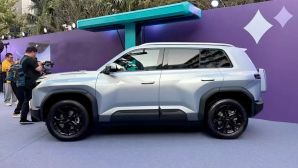 Mẫu SUV điện cực đẹp mới chính thức ra mắt giá 512 triệu đồng: Sạc 9 phút đầy pin, chạy được 620 km