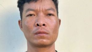 Chỉ vì mâu thuẫn gia đình con đẻ đánh bố ruột gãy xương sườn, bố ngã xuống vẫn cố tình làm một điều