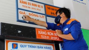 Giá xăng Việt Nam hôm nay tăng dựng đứng, một nước láng giềng cũng đau đầu vì xăng lên 47.000 đồng/lít