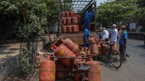 Giá dầu vượt ngưỡng 100 USD: IEA khẩn cấp ra khuyến nghị 'sống sót' qua khủng hoảng năng lượng