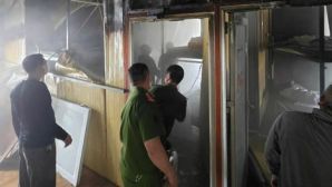 Hiện trường cháy nhà nghỉ tại Mèo Vạc, Tuyên Quang, tình hình 95 du khách lưu trú bên trong