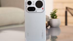 Mở hộp Nothing Phone (4a) Pro: Glyph ma trận 137 LED cực độc, màn hình 144Hz, thiết kế kim loại cao cấp