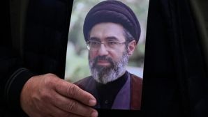 Lãnh tụ Tối cao mới của Iran còn sống hay đã qua đời trong vụ ám sát: Mỹ và Israel có tuyên bố nóng