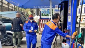 Xung đột Trung Đông tác động thị trường dầu, nguồn cung bị siết, giá khó giảm