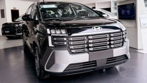 Hyundai ra mắt mẫu MPV 7 chỗ cực đỉnh tại Việt Nam giá từ 569 triệu đồng: Đả bại Mitsubishi Xpander