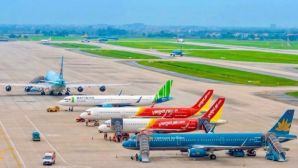 Hàng không Việt 'căng mình' vì thiếu nhiên liệu: Cắt chuyến, nguy cơ tăng phụ thu từ tháng sau