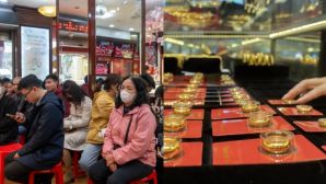 Giá vàng có thời điểm giảm sâu 9 triệu/lượng, nhà đầu tư chịu lỗ lên tới 28 triệu: Chuyên gia cảnh báo rủi ro