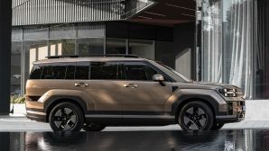 Hyundai Santa Fe 2026 mới chính thức ra mắt: Thiết kế ấn tượng, trang bị đe nẹt Ford Everest, giá rẻ