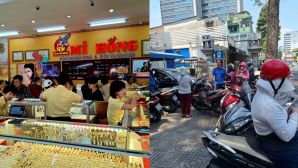 Vàng nhẫn hết hàng từ sáng, xuất hiện dịch vụ đăng ký mua hộ phí cao, công ty vàng ra cảnh báo