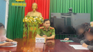 Công an giải quyết vụ nhóm học sinh sắp đánh nhau: Cho các em đọc 5 điều Bác Hồ dạy, hát Quốc ca